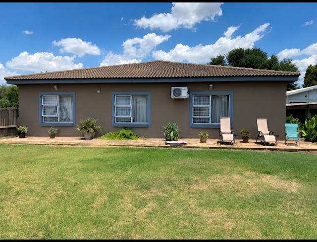 3 BEDROOM HOUSE FOR SALE IN ROTHDENE